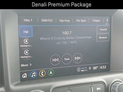 Used 2023 GMC Terrain Denali w/ Denali Premium Package AWD/4WD image 16