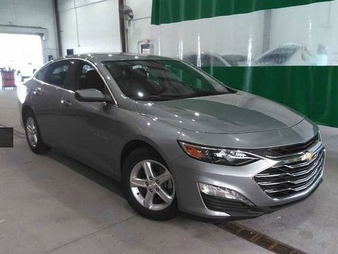 Used 2023 Chevrolet Malibu LT image 3