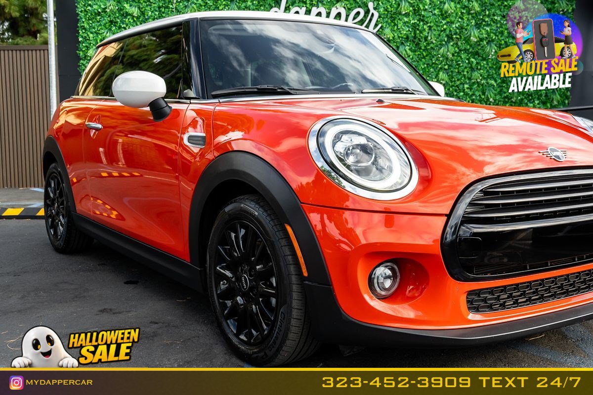 Used 2021 MINI Cooper 2-Door Hardtop w/ 6.5" Touchscreen Package FWD image 4