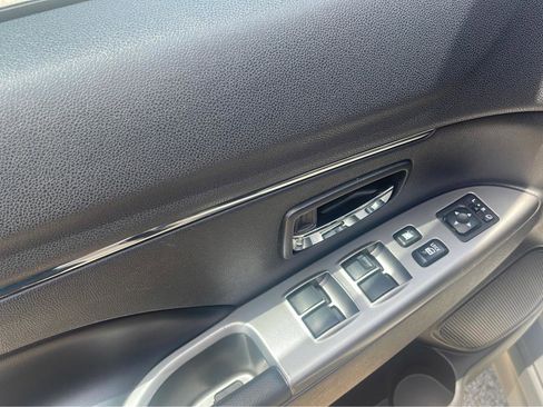 Used 2019 Mitsubishi Outlander Sport GT FWD image 12