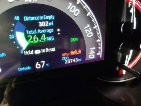 Certified 2024 Toyota RAV4 XLE AWD/4WD image 28