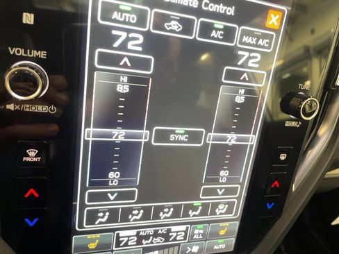 Used 2025 Subaru Forester Limited image 13