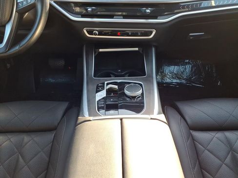 Used 2025 BMW X5 sDrive40i image 16