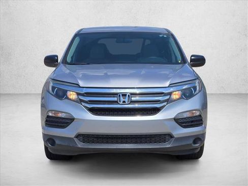 Used 2016 Honda Pilot LX image 2