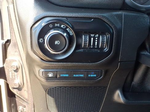 Used 2021 Jeep Wrangler Unlimited Rubicon 4xe w/ Cold Weather Group image 21