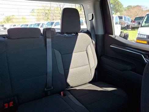 Certified 2023 Chevrolet Silverado 1500 RST AWD/4WD image 15