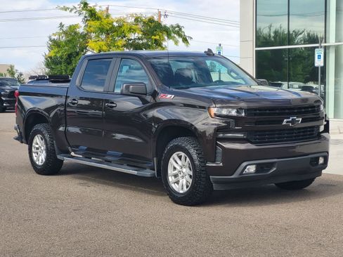Used 2019 Chevrolet Silverado 1500 RST AWD/4WD image 3