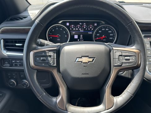 Used 2021 Chevrolet Tahoe High Country w/ Premium Package 2 AWD/4WD image 19