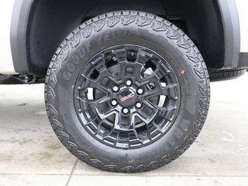 New 2026 GMC Canyon Elevation w/ Convenience Package AWD/4WD image 40