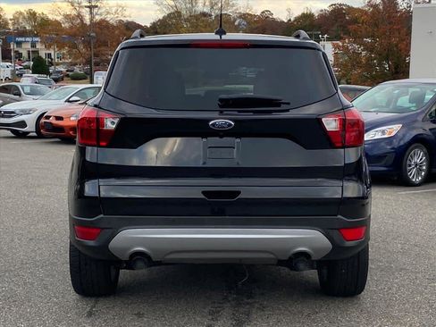 Used 2019 Ford Escape SEL image 4