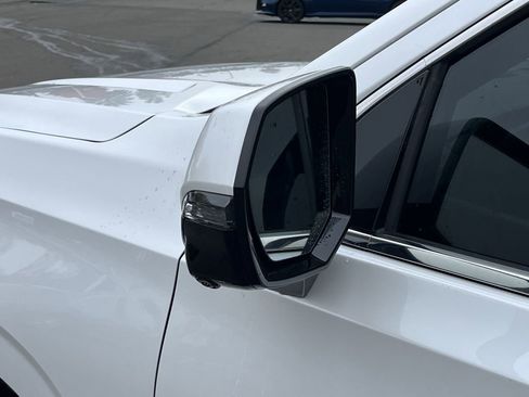 Used 2023 Cadillac Escalade ESV Premium Luxury w/ LPO, Radiant Package image 36