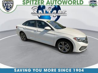 Used 2023 Volkswagen Jetta SE FWD video 2