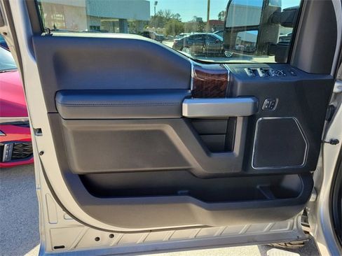 Used 2017 Ford F350 Platinum w/ Platinum Ultimate Package image 9