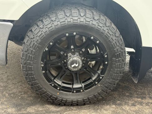 Used 2021 Nissan NV 3500 SL image 10