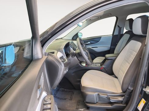 Used 2022 Chevrolet Equinox LS w/ LPO, Cargo Package image 16