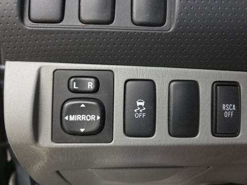 Used 2010 Toyota Tacoma 4x4 Access Cab V6 image 22