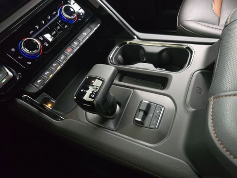 Used 2023 GMC Sierra 1500 AT4 w/ AT4 Premium Package image 25