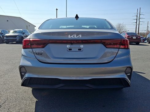 Used 2024 Kia Forte LXS image 5