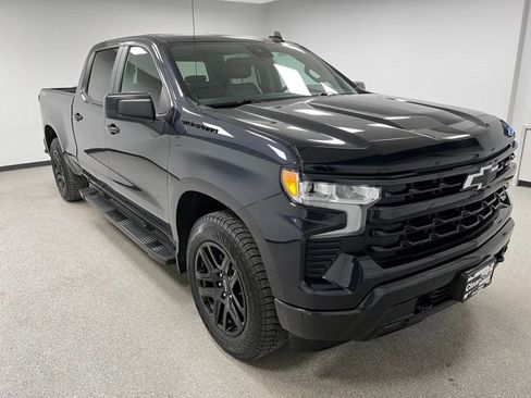 Used 2023 Chevrolet Silverado 1500 RST w/ True North Edition Plus AWD/4WD image 2