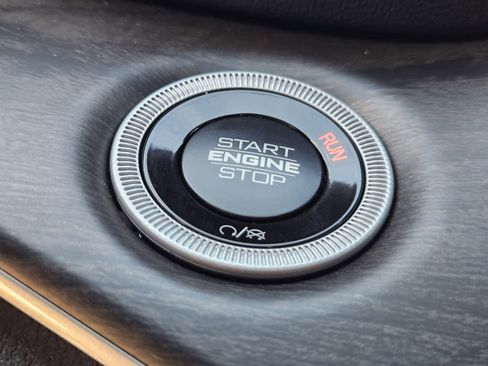 New 2025 Jeep Grand Cherokee Limited image 21