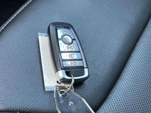 Used 2021 Ford Explorer Limited w/ Equipment Group 301A image 41