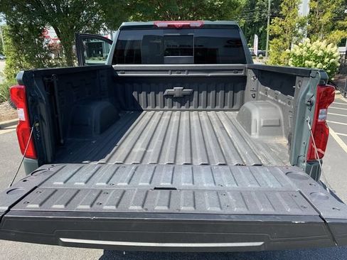 Used 2025 Chevrolet Silverado 1500 ZR2 w/ Technology Package AWD/4WD image 33