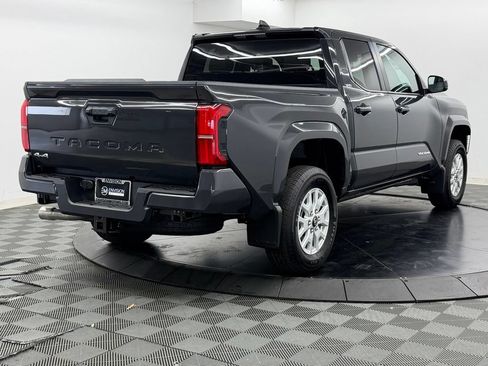 Used 2026 Toyota Tacoma SR5 AWD/4WD image 10