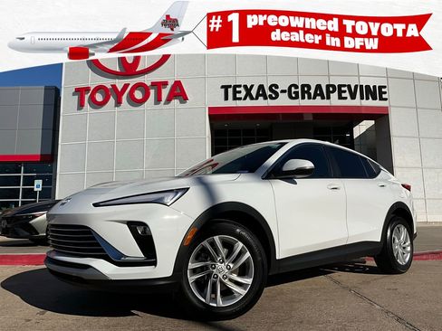 Used 2025 Buick Envista Preferred image 1