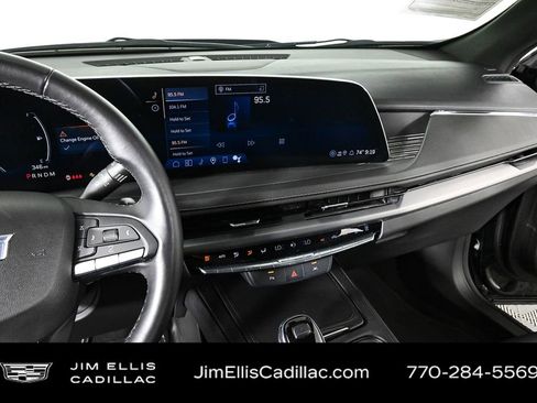 Certified 2025 Cadillac XT4 Premium Luxury image 13