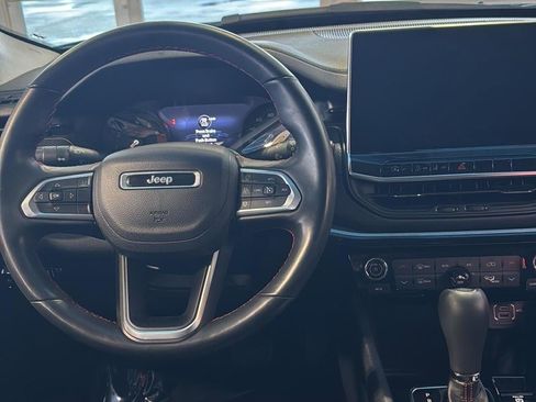 Used 2022 Jeep Compass Trailhawk w/ Trailhawk Convenience Group image 15