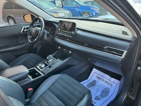 Used 2022 Mitsubishi Outlander SE image 21