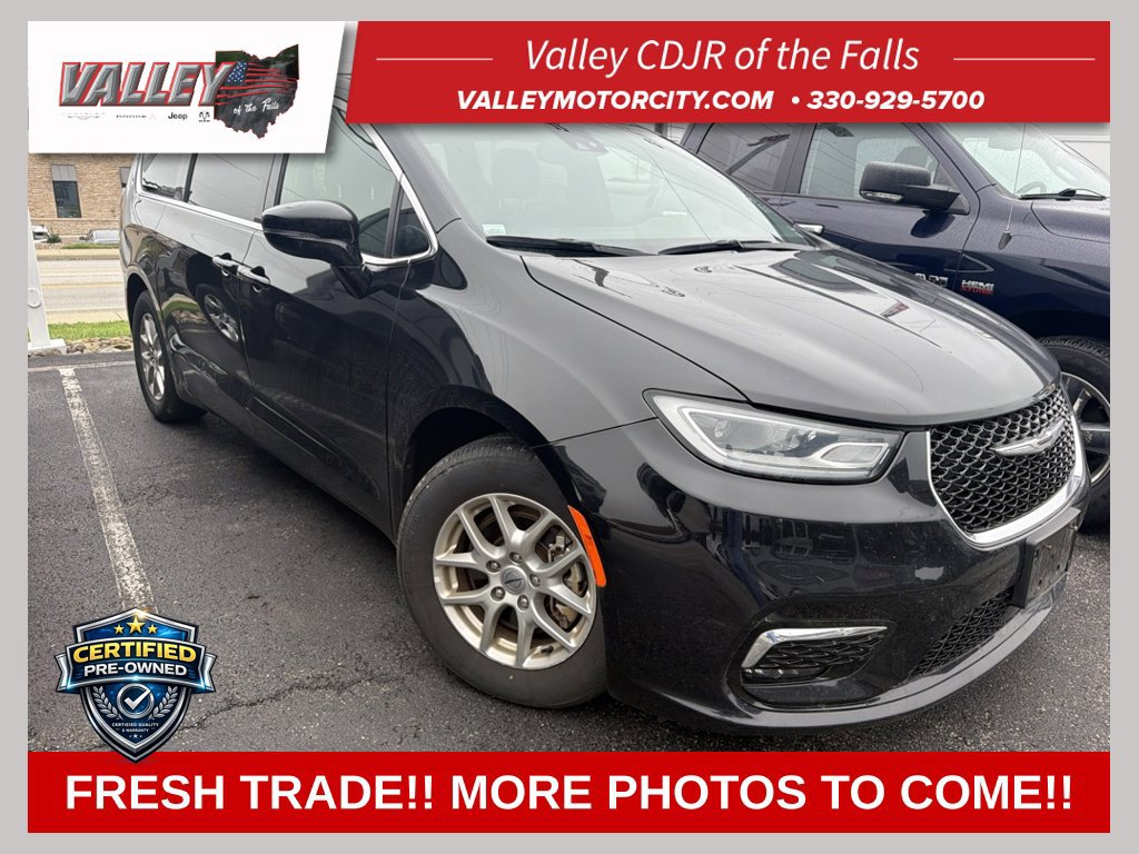 Used 2025 Chrysler Pacifica Select FWD image 1