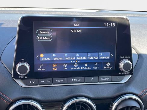 Used 2025 Nissan Sentra SR FWD image 25