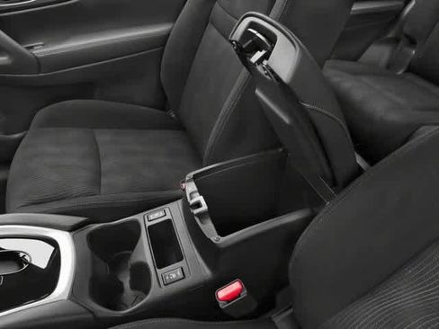 Used 2016 Nissan Rogue S AWD/4WD image 19
