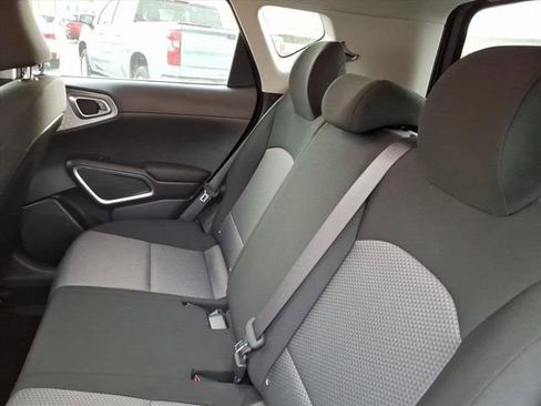Used 2025 Kia Soul LX FWD image 15
