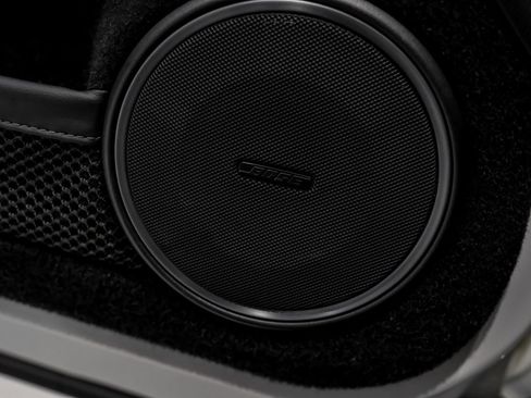 Used 2021 Nissan GT-R Premium image 36