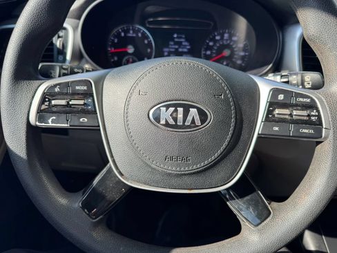 Used 2019 Kia Sorento FWD image 27