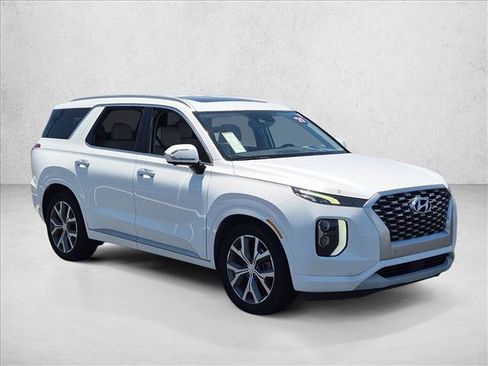 Used 2021 Hyundai Palisade Limited FWD image 3