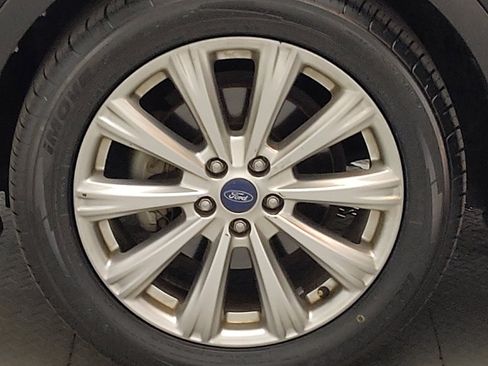 Used 2017 Ford Escape Titanium FWD image 31