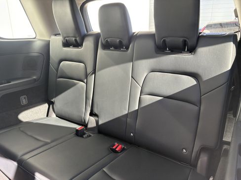 Used 2023 Nissan Pathfinder Platinum w/ Lighting Package (N93) image 13