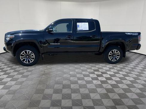 Used 2023 Toyota Tacoma TRD Sport AWD/4WD image 4
