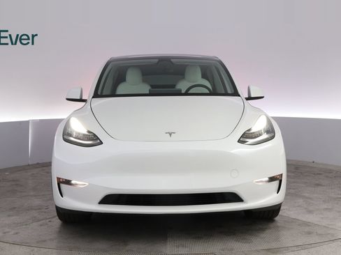 Used 2023 Tesla Model Y Long Range AWD/4WD image 12