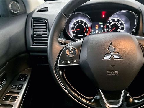 Used 2025 Mitsubishi Outlander Sport SE AWD/4WD image 23