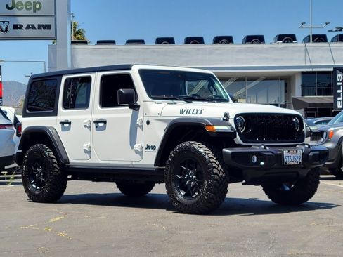 Used 2025 Jeep Wrangler Unlimited Sport AWD/4WD image 33
