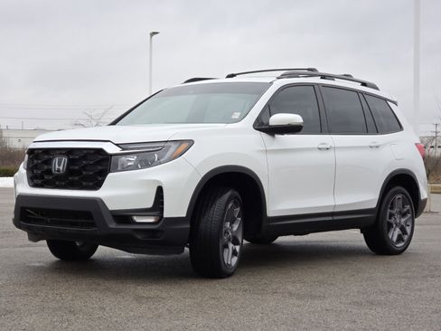 Used 2023 Honda Passport EX-L image 12