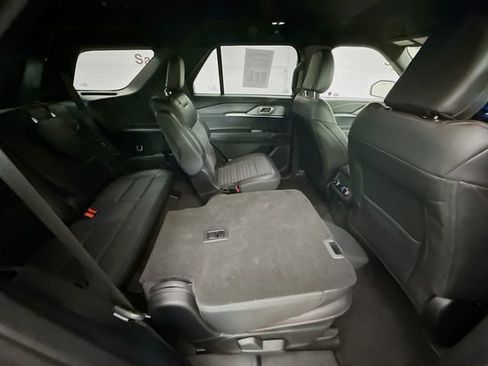 Used 2025 Ford Explorer ST-Line image 29