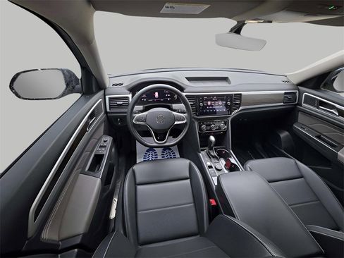 Used 2023 Volkswagen Atlas SE image 21