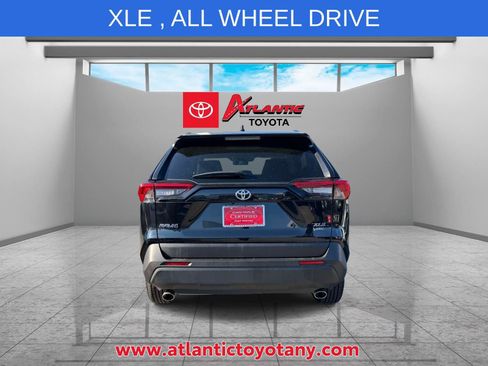 Certified 2024 Toyota RAV4 XLE AWD/4WD image 7