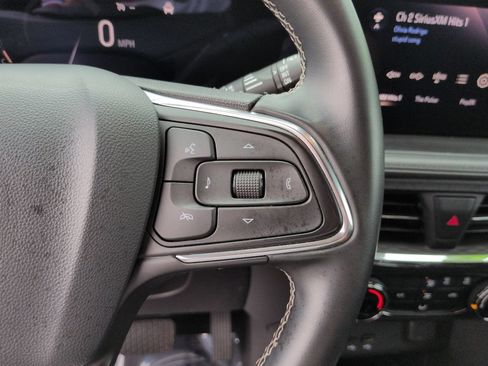 Used 2025 Buick Encore GX Preferred FWD image 19