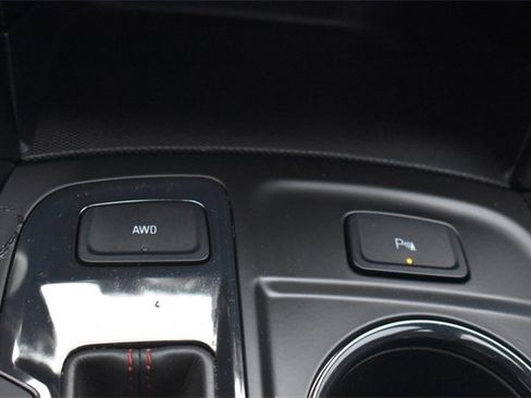 Used 2022 Chevrolet Equinox RS w/ RS Leather Package image 33